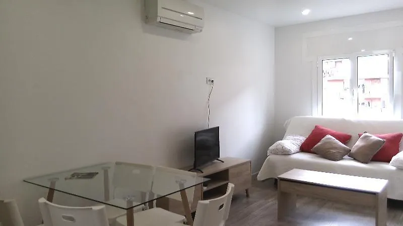 Castel Apartments L'Hospitalet de Llobregat 0*,